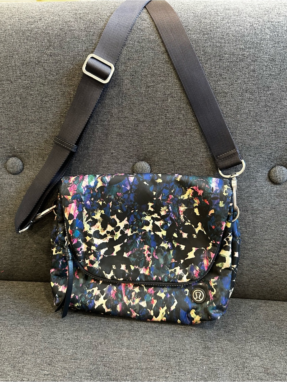 Lululemon Party Om Bag 
#B0001
